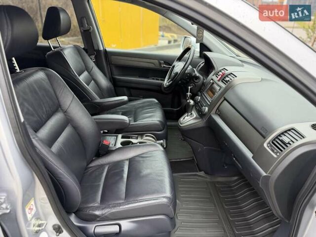 Серый Хонда СРВ, объемом двигателя 2.2 л и пробегом 260 тыс. км за 14200 $, фото 25 на Automoto.ua