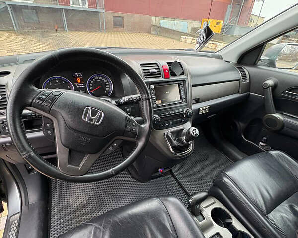 Серый Хонда СРВ, объемом двигателя 2.2 л и пробегом 231 тыс. км за 15300 $, фото 3 на Automoto.ua