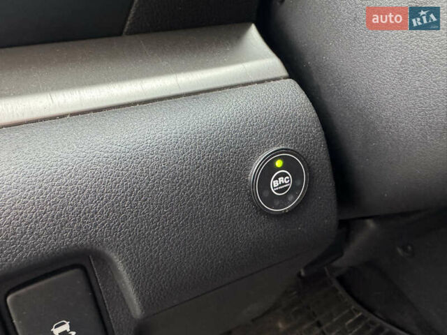 Серый Хонда СРВ, объемом двигателя 2 л и пробегом 190 тыс. км за 15700 $, фото 16 на Automoto.ua