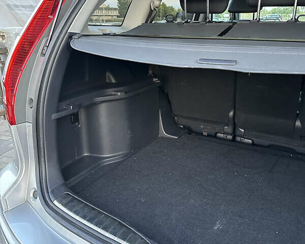 Хонда СРВ 2012 в Днепре (Днепропетровске) на Automoto.ua Серый Хонда СРВ, объемом двигателя 2.35 л и пробегом 130 тыс. км за 15100 $, фото 17 на Automoto.ua