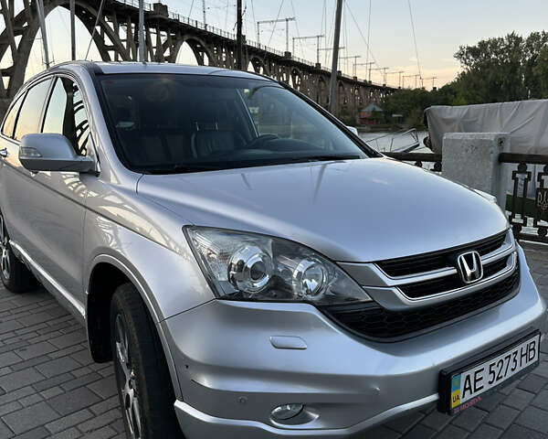Хонда СРВ 2012 в Днепре (Днепропетровске) на Automoto.ua Серый Хонда СРВ, объемом двигателя 2.35 л и пробегом 130 тыс. км за 15100 $, фото 1 на Automoto.ua