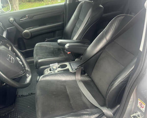 Сірий Хонда СРВ, об'ємом двигуна 2.2 л та пробігом 92 тис. км за 14950 $, фото 25 на Automoto.ua