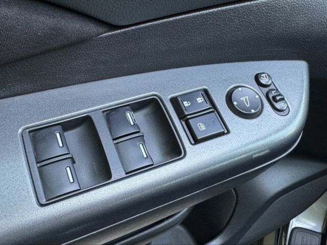 Серый Хонда СРВ, объемом двигателя 2 л и пробегом 184 тыс. км за 13900 $, фото 11 на Automoto.ua