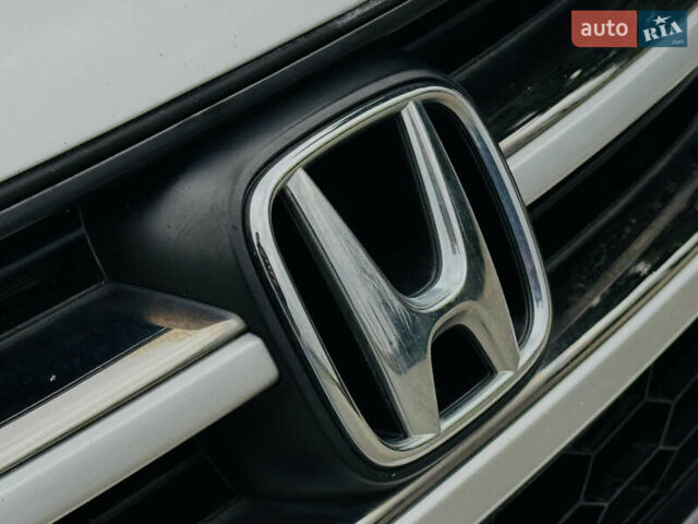 Серый Хонда СРВ, объемом двигателя 2.2 л и пробегом 165 тыс. км за 14950 $, фото 13 на Automoto.ua