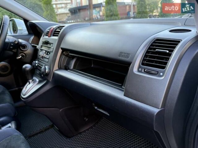 Сірий Хонда СРВ, об'ємом двигуна 2.2 л та пробігом 236 тис. км за 13400 $, фото 19 на Automoto.ua