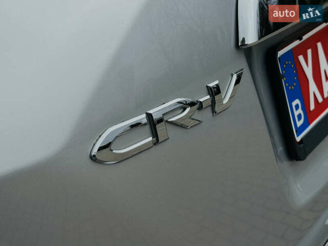 Серый Хонда СРВ, объемом двигателя 2.2 л и пробегом 165 тыс. км за 14950 $, фото 27 на Automoto.ua