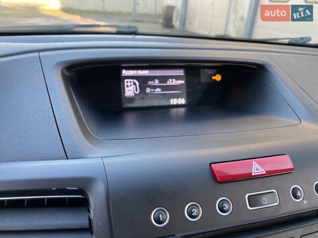 Серый Хонда СРВ, объемом двигателя 2.2 л и пробегом 216 тыс. км за 18000 $, фото 18 на Automoto.ua