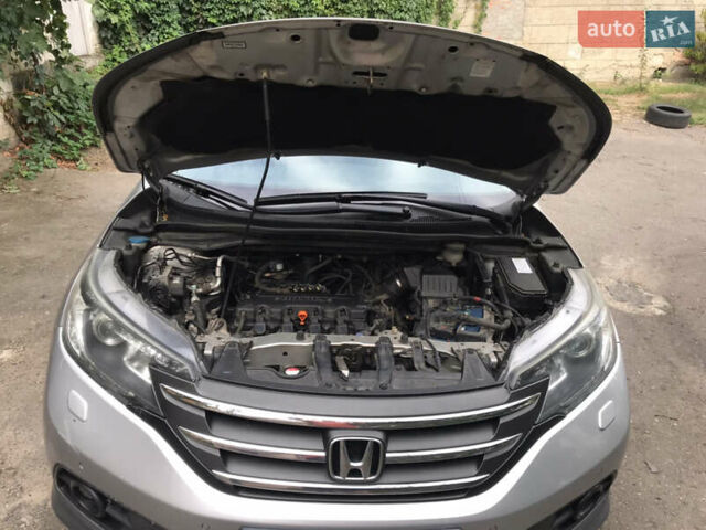 Серый Хонда СРВ, объемом двигателя 0 л и пробегом 217 тыс. км за 16655 $, фото 13 на Automoto.ua