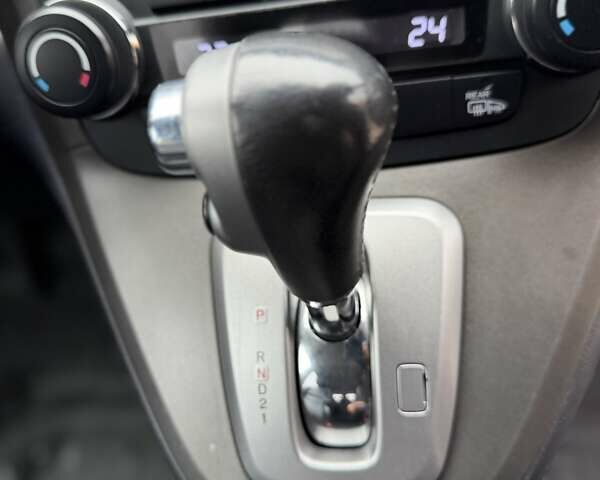 Серый Хонда СРВ, объемом двигателя 2.2 л и пробегом 260 тыс. км за 14200 $, фото 29 на Automoto.ua