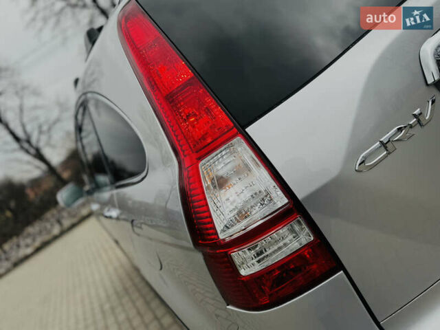 Серый Хонда СРВ, объемом двигателя 2.2 л и пробегом 165 тыс. км за 14950 $, фото 28 на Automoto.ua