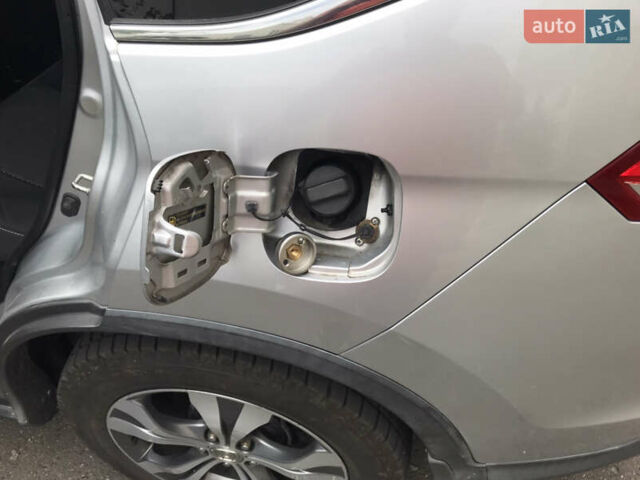 Серый Хонда СРВ, объемом двигателя 0 л и пробегом 217 тыс. км за 16655 $, фото 6 на Automoto.ua