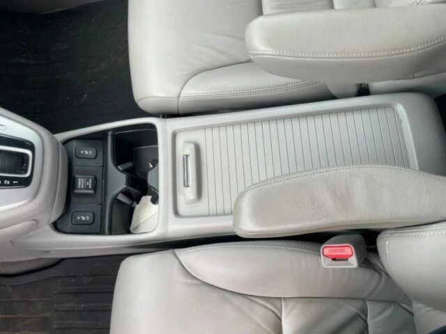 Сірий Хонда СРВ, об'ємом двигуна 2.4 л та пробігом 81 тис. км за 1850 $, фото 9 на Automoto.ua