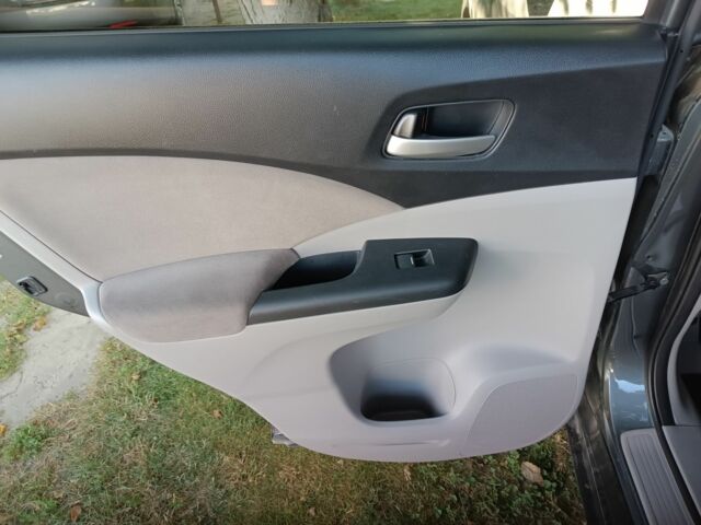 Серый Хонда СРВ, объемом двигателя 2.4 л и пробегом 190 тыс. км за 12400 $, фото 4 на Automoto.ua