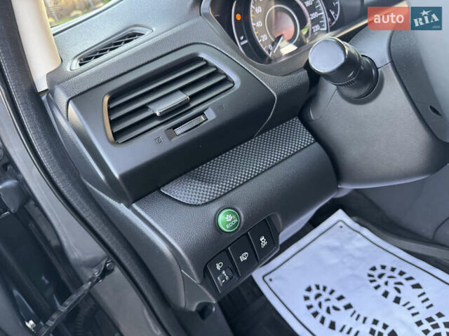 Серый Хонда СРВ, объемом двигателя 2.2 л и пробегом 228 тыс. км за 15899 $, фото 77 на Automoto.ua