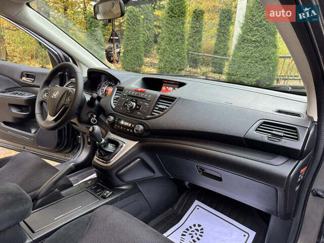 Сірий Хонда СРВ, об'ємом двигуна 2.2 л та пробігом 228 тис. км за 15999 $, фото 65 на Automoto.ua