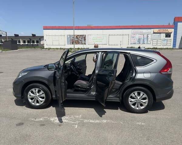 Серый Хонда СРВ, объемом двигателя 1.6 л и пробегом 254 тыс. км за 16000 $, фото 5 на Automoto.ua