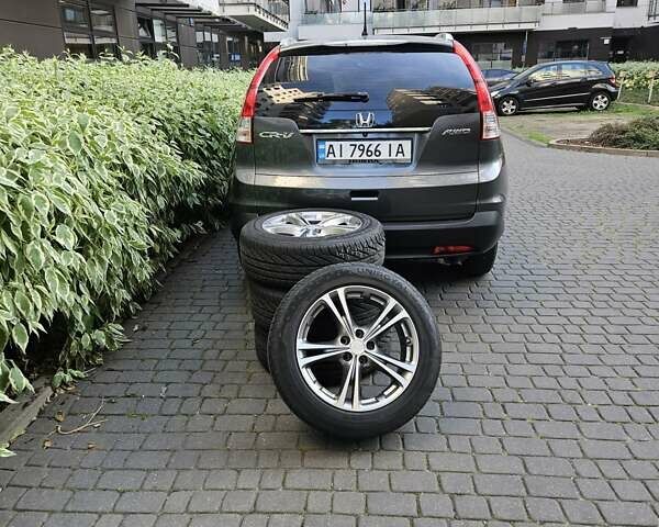 Серый Хонда СРВ, объемом двигателя 2.35 л и пробегом 162 тыс. км за 15700 $, фото 11 на Automoto.ua