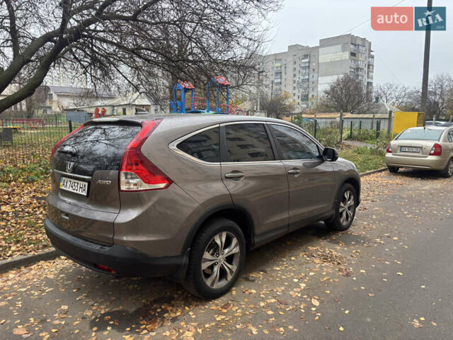 Серый Хонда СРВ, объемом двигателя 2.35 л и пробегом 205 тыс. км за 13700 $, фото 3 на Automoto.ua