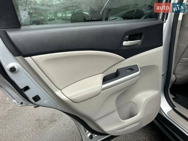 Серый Хонда СРВ, объемом двигателя 2.35 л и пробегом 213 тыс. км за 15500 $, фото 16 на Automoto.ua