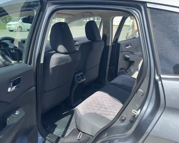 Серый Хонда СРВ, объемом двигателя 1.6 л и пробегом 254 тыс. км за 16000 $, фото 6 на Automoto.ua