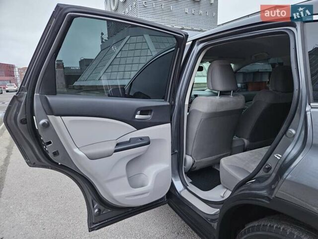 Сірий Хонда СРВ, об'ємом двигуна 2.4 л та пробігом 118 тис. км за 14900 $, фото 31 на Automoto.ua