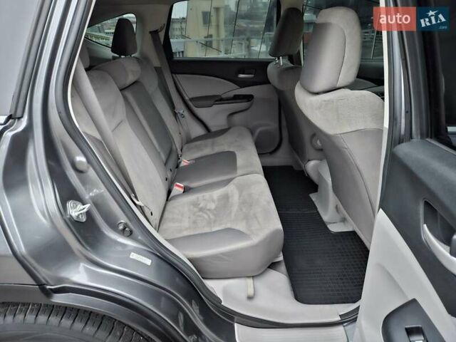 Сірий Хонда СРВ, об'ємом двигуна 2.4 л та пробігом 118 тис. км за 14900 $, фото 27 на Automoto.ua