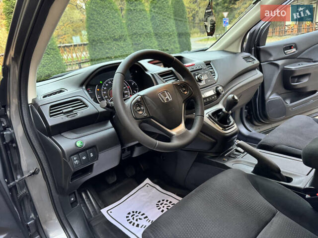 Сірий Хонда СРВ, об'ємом двигуна 2.2 л та пробігом 228 тис. км за 15999 $, фото 52 на Automoto.ua