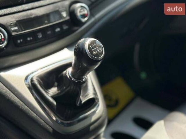 Сірий Хонда СРВ, об'ємом двигуна 1.6 л та пробігом 230 тис. км за 15000 $, фото 12 на Automoto.ua