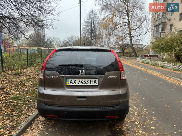 Серый Хонда СРВ, объемом двигателя 2.35 л и пробегом 205 тыс. км за 13700 $, фото 6 на Automoto.ua