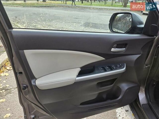 Серый Хонда СРВ, объемом двигателя 2.35 л и пробегом 83 тыс. км за 16300 $, фото 4 на Automoto.ua