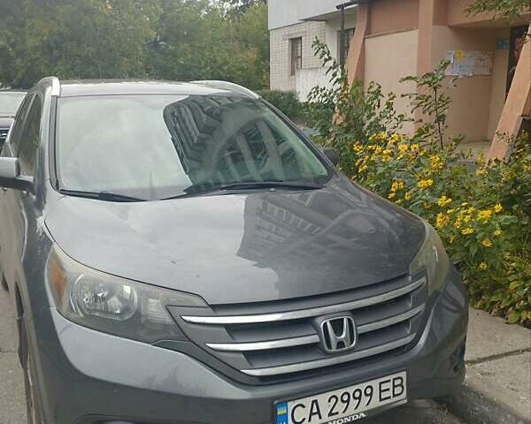 Серый Хонда СРВ, объемом двигателя 2.35 л и пробегом 190 тыс. км за 17600 $, фото 2 на Automoto.ua