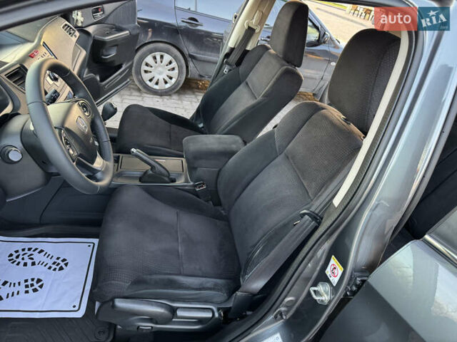 Серый Хонда СРВ, объемом двигателя 2.2 л и пробегом 228 тыс. км за 15899 $, фото 72 на Automoto.ua