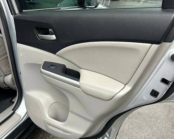 Серый Хонда СРВ, объемом двигателя 2.35 л и пробегом 213 тыс. км за 15500 $, фото 21 на Automoto.ua