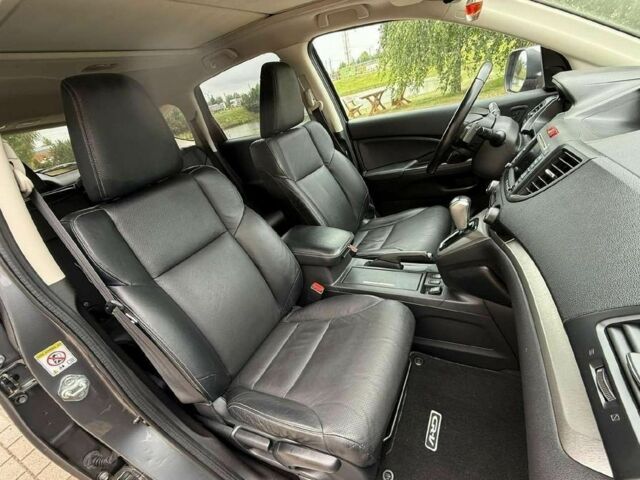 Серый Хонда СРВ, объемом двигателя 2.2 л и пробегом 178 тыс. км за 8100 $, фото 12 на Automoto.ua