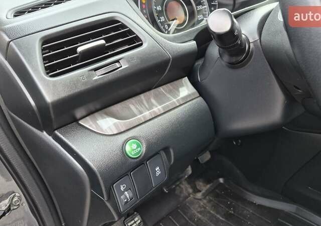 Сірий Хонда СРВ, об'ємом двигуна 2.4 л та пробігом 171 тис. км за 15500 $, фото 19 на Automoto.ua