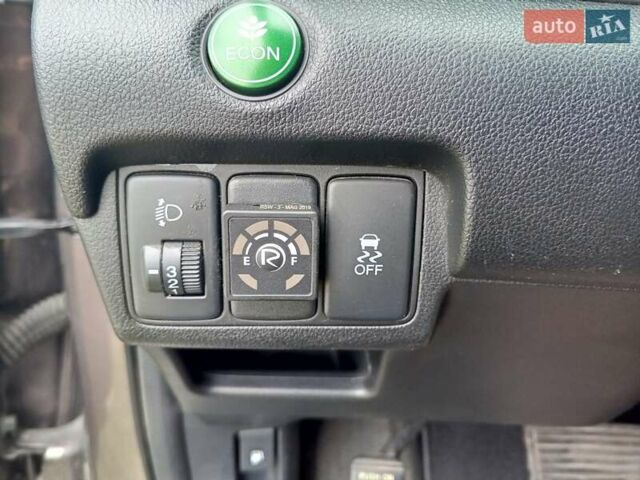 Серый Хонда СРВ, объемом двигателя 2.4 л и пробегом 195 тыс. км за 13900 $, фото 14 на Automoto.ua