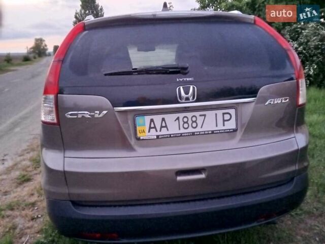 Серый Хонда СРВ, объемом двигателя 2.4 л и пробегом 195 тыс. км за 13900 $, фото 2 на Automoto.ua