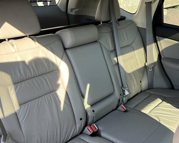 Серый Хонда СРВ, объемом двигателя 2.35 л и пробегом 101 тыс. км за 15900 $, фото 18 на Automoto.ua