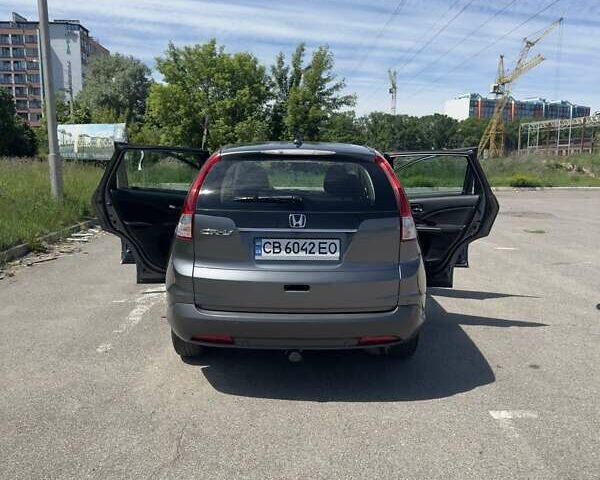 Серый Хонда СРВ, объемом двигателя 1.6 л и пробегом 254 тыс. км за 16000 $, фото 7 на Automoto.ua