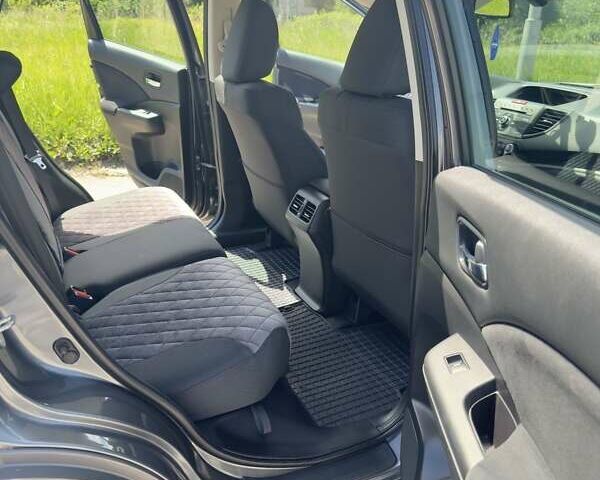 Серый Хонда СРВ, объемом двигателя 1.6 л и пробегом 254 тыс. км за 16000 $, фото 8 на Automoto.ua