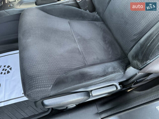 Серый Хонда СРВ, объемом двигателя 2.2 л и пробегом 228 тыс. км за 15899 $, фото 73 на Automoto.ua