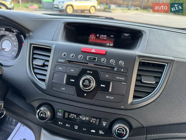 Серый Хонда СРВ, объемом двигателя 2.2 л и пробегом 228 тыс. км за 15899 $, фото 94 на Automoto.ua