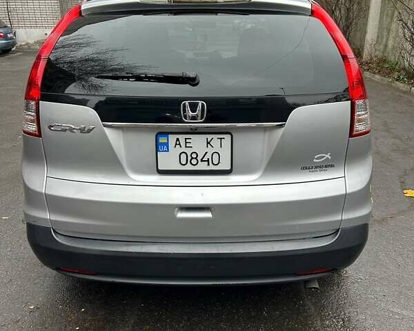 Серый Хонда СРВ, объемом двигателя 2.35 л и пробегом 213 тыс. км за 15500 $, фото 6 на Automoto.ua