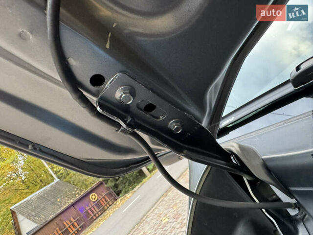 Сірий Хонда СРВ, об'ємом двигуна 2.2 л та пробігом 228 тис. км за 15999 $, фото 85 на Automoto.ua