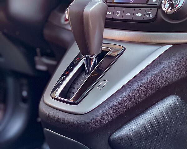 Серый Хонда СРВ, объемом двигателя 2.2 л и пробегом 230 тыс. км за 18350 $, фото 27 на Automoto.ua