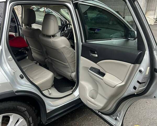 Серый Хонда СРВ, объемом двигателя 2.35 л и пробегом 213 тыс. км за 15500 $, фото 20 на Automoto.ua