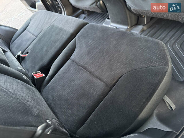 Серый Хонда СРВ, объемом двигателя 2.2 л и пробегом 228 тыс. км за 15899 $, фото 105 на Automoto.ua