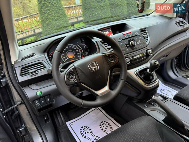 Хонда СРВ 2013 в Дрогобыче на Automoto.ua Серый Хонда СРВ, объемом двигателя 2.2 л и пробегом 228 тыс. км за 16250 $, фото 53 на Automoto.ua
