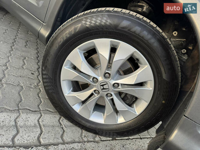 Серый Хонда СРВ, объемом двигателя 2.2 л и пробегом 228 тыс. км за 15899 $, фото 13 на Automoto.ua