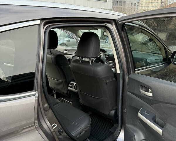 Серый Хонда СРВ, объемом двигателя 2.35 л и пробегом 128 тыс. км за 16500 $, фото 17 на Automoto.ua